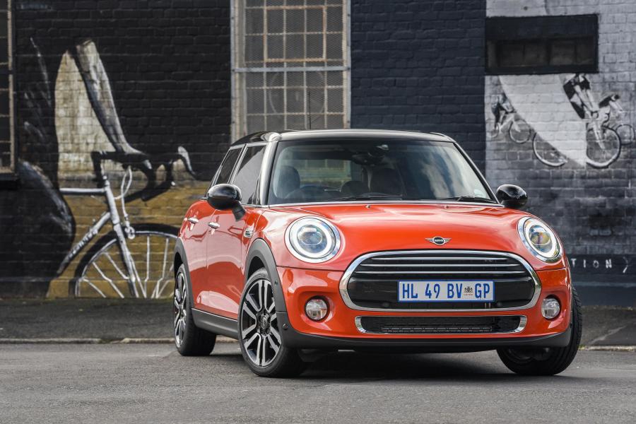  Mini Cooper 5-Door (F56) 2018 года  (ZA) (фото 15 из 32)